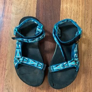 Tevas sandals